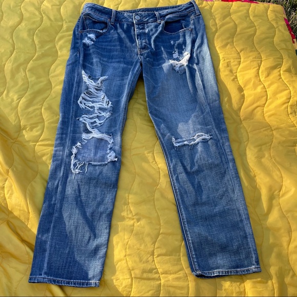American Eagle Outfitters Denim - American Eagle Outfitters tomgirl ripped jeans